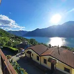 Casa Vacanze - Casa Quattro Luci 別荘