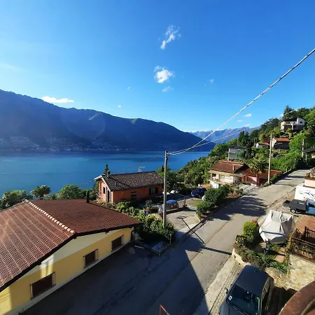 Ferienhaus Casa Vacanze - Casa Quattro Luci Tronzano Lago Maggiore