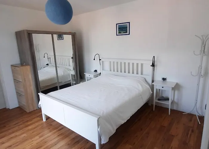 Casa Vacanze - Casa Quattro Luci Vakantiehuis Tronzano Lago Maggiore